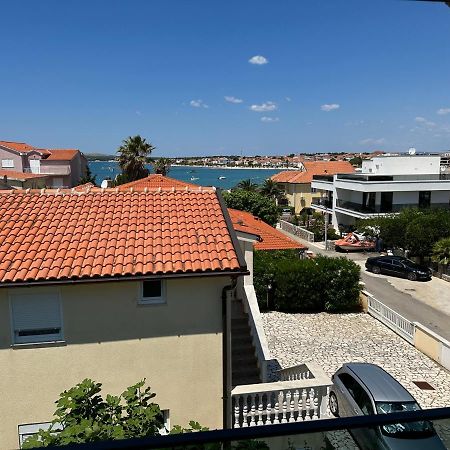 Apartment Vila Lina Vir Exterior foto