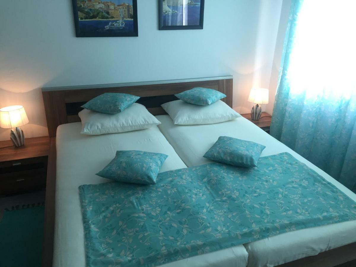 Apartment Vila Lina Vir Exterior foto