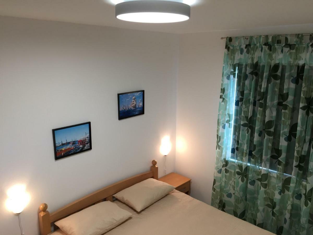 Apartment Vila Lina Vir Exterior foto